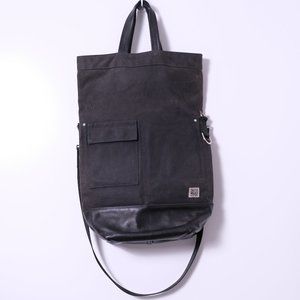 Chester Wallace Upright tote waxed canvas crossbody bag - UNISEX